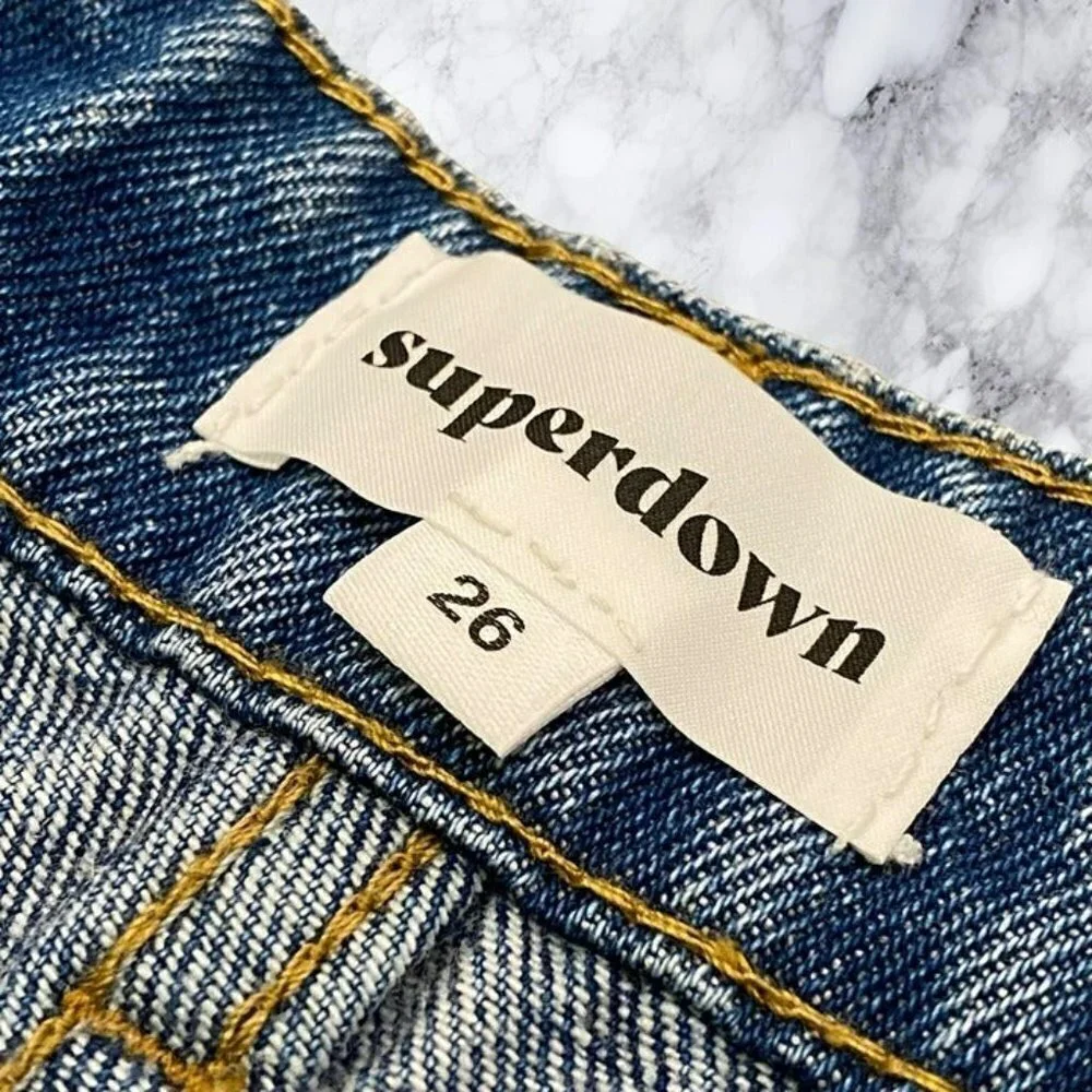 Superdown Jodie Relaxed Distressed Shorts Medium Wash